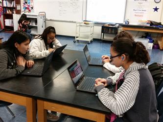Rio Tierra students participating in the Hour of Code